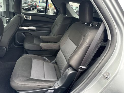 Certified 2024 Ford Explorer XLT AWD/4WD image 14