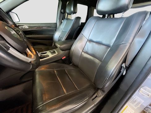 Used 2016 Jeep Grand Cherokee High Altitude AWD/4WD image 13