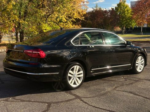Used 2016 Volkswagen Passat 1.8T FWD image 9
