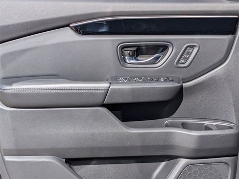 New 2025 Honda Pilot EX-L image 13