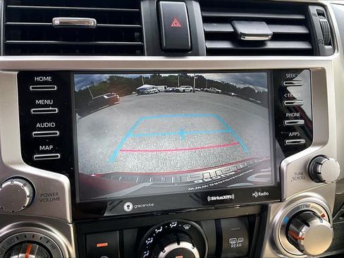 Used 2022 Toyota 4Runner SR5 Premium AWD/4WD image 26
