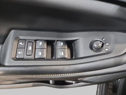 Used 2022 Jeep Grand Cherokee L Limited w/ Luxury Tech Group II AWD/4WD image 34