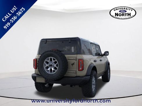 New 2025 Ford Bronco Badlands AWD/4WD image 8