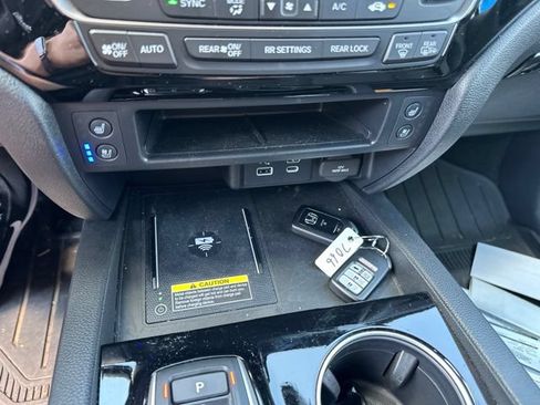 Used 2025 Honda Passport Black Edition image 18