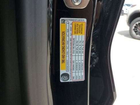 New 2026 GMC Canyon AT4 AWD/4WD image 32