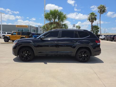 Used 2022 Volkswagen Atlas SE FWD image 11