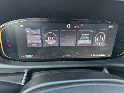 Used 2024 Jeep Wagoneer L 4WD w/ Premium Group I image 17