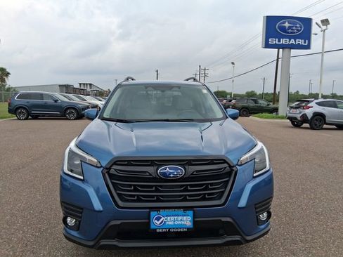 Used 2024 Subaru Forester Premium AWD/4WD image 2