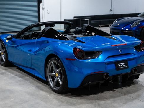 Used 2017 Ferrari 488 Spider RWD image 4
