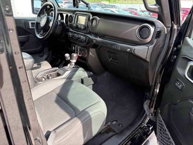 Used 2020 Jeep Wrangler Unlimited Sport AWD/4WD image 38
