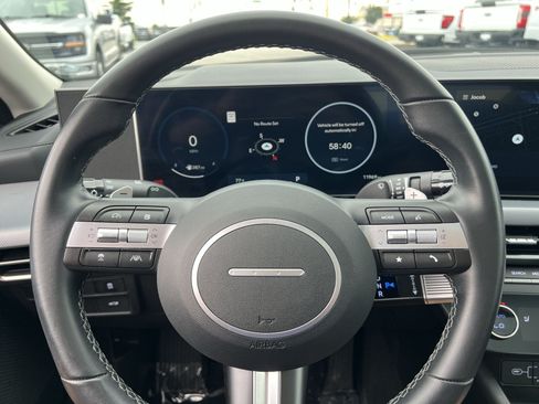 Used 2025 Hyundai Sonata SEL FWD image 16