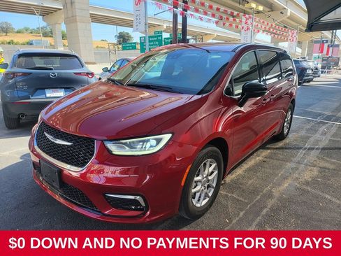 Used 2025 Chrysler Pacifica Select FWD image 1
