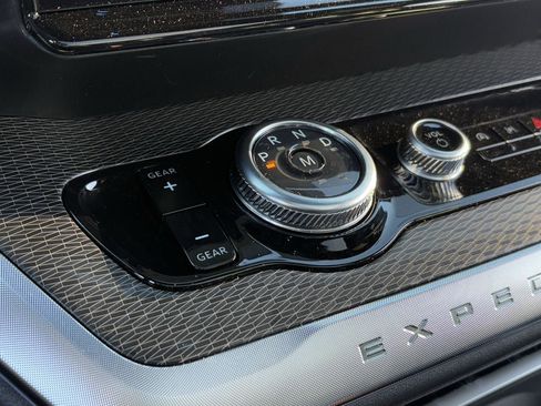 New 2025 Ford Expedition Max Platinum w/ Stealth Appearance Package image 41