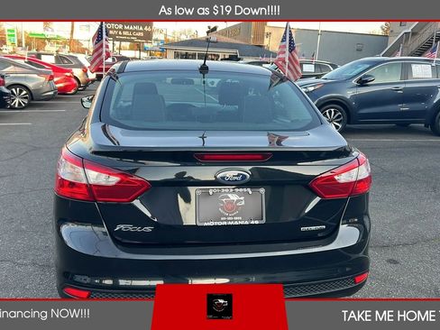 Used 2013 Ford Focus S FWD image 4