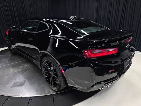 Used 2016 Chevrolet Camaro SS RWD image 5