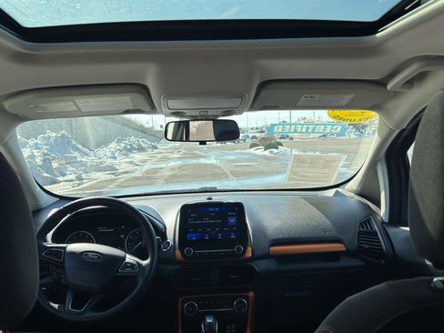 Used 2021 Ford EcoSport SE w/ SE Appearance Package image 18