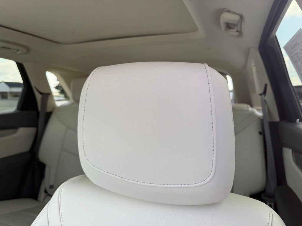 Certified 2024 Cadillac XT5 Premium Luxury AWD/4WD image 29