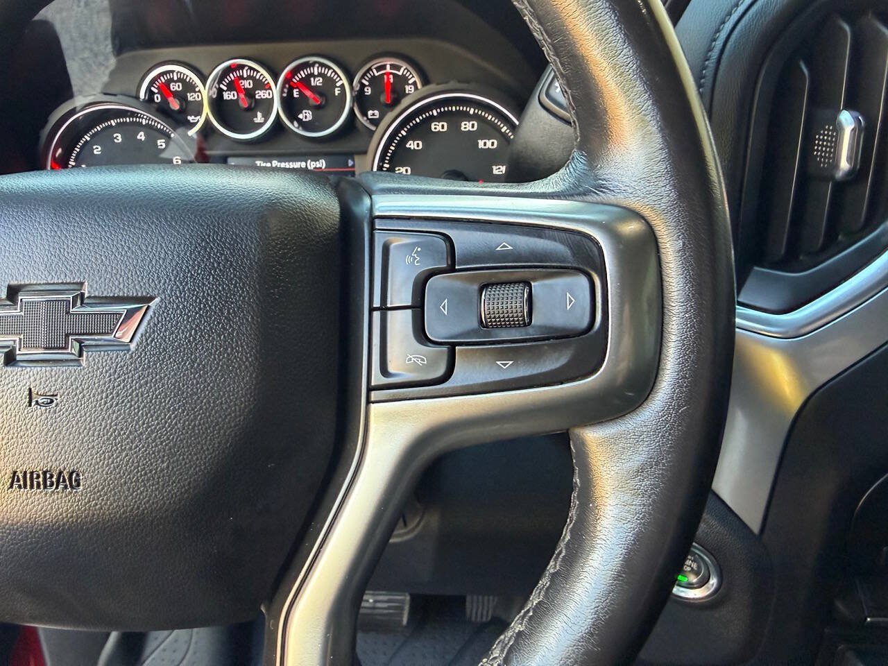 Used 2021 Chevrolet Silverado 1500 RST AWD/4WD image 24