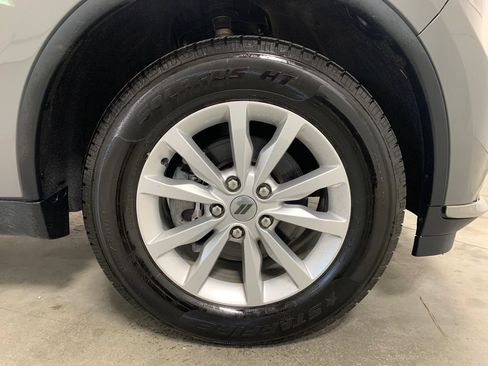 Used 2019 Dodge Durango SXT w/ 3rd Row Seating Group AWD/4WD image 13