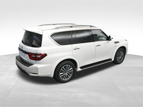Used 2022 Nissan Armada SV w/ SV Appearance Package RWD image 22