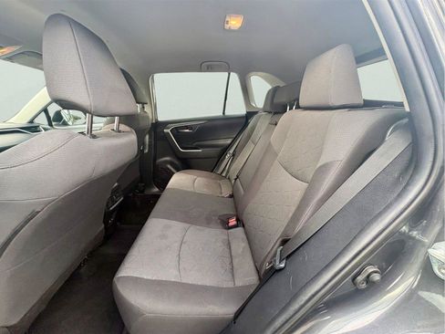 Used 2021 Toyota RAV4 XLE FWD image 13