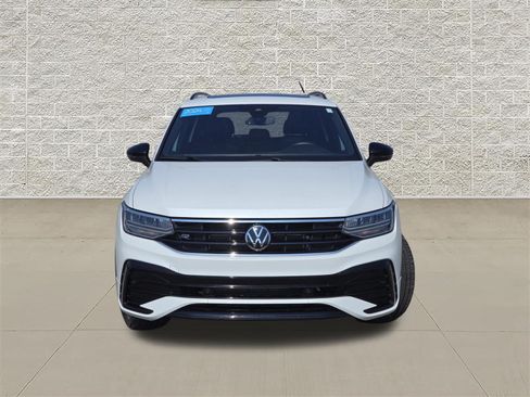 Certified 2024 Volkswagen Tiguan SE R-Line AWD/4WD image 2
