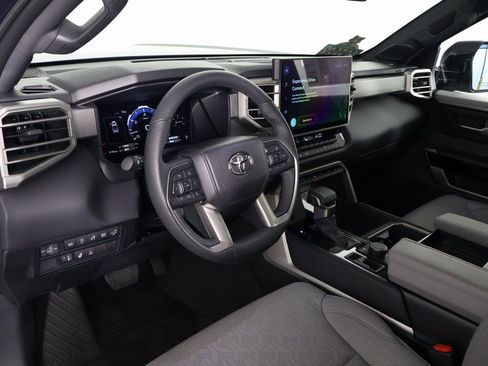 Used 2025 Toyota Tundra Limited image 7