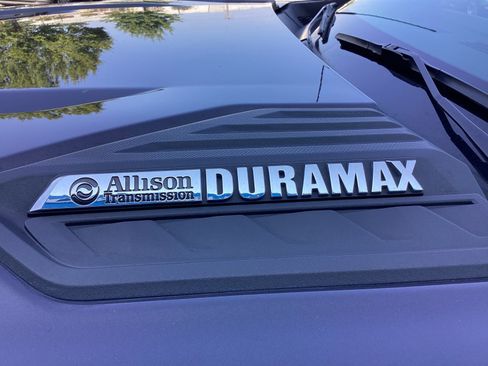 Used 2024 Chevrolet Silverado 2500 LTZ w/ LTZ Plus Package image 26