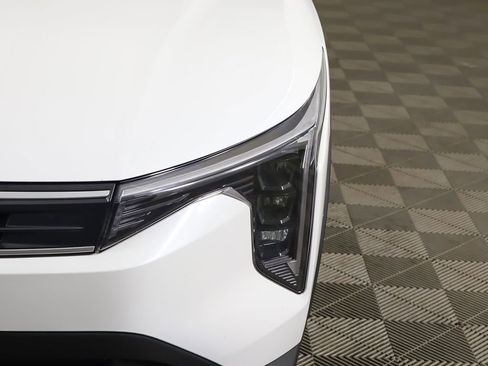 Used 2025 Kia K4 FWD image 13