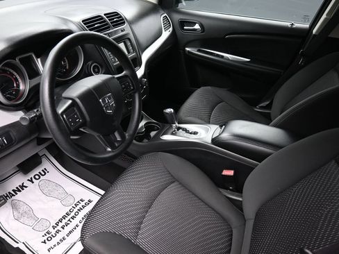 Used 2017 Dodge Journey SE FWD image 25