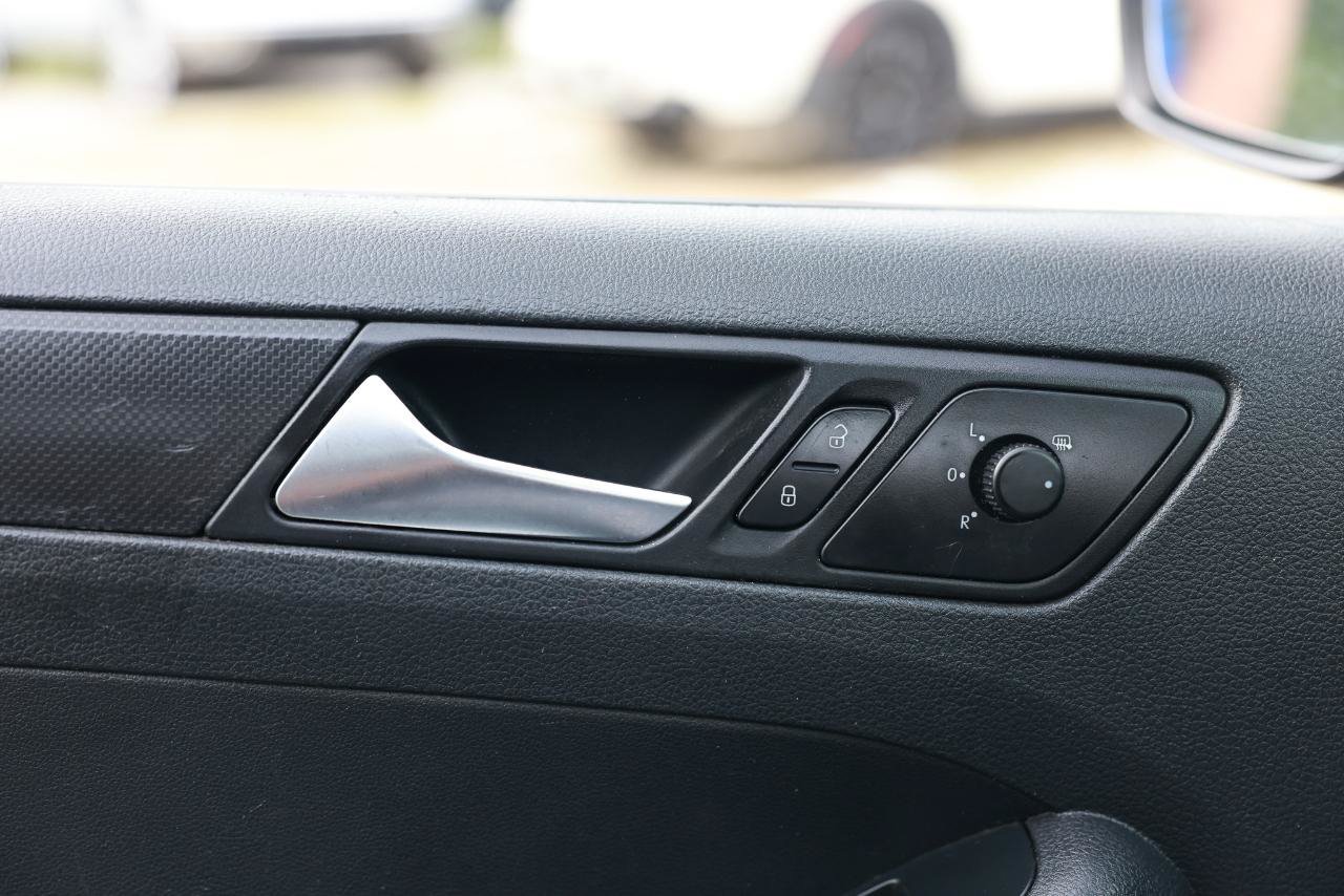 Used 2012 Volkswagen Jetta S FWD image 36