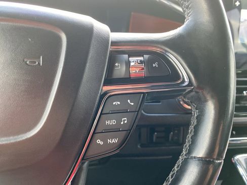 Used 2018 Lincoln Navigator Reserve w/ Technology Package image 41