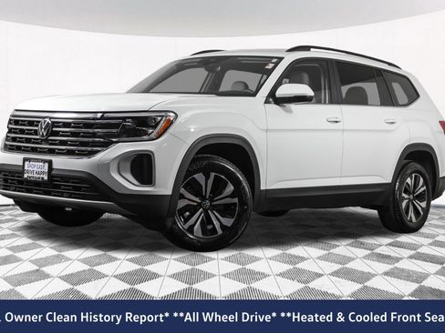 Used 2024 Volkswagen Atlas SE AWD/4WD image 2