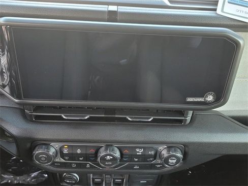 New 2026 Jeep Wrangler Sport S image 30