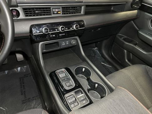 Used 2023 Honda Pilot Sport image 29