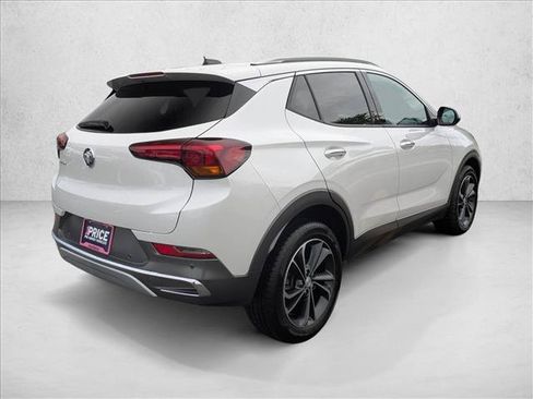 Used 2022 Buick Encore GX Essence w/ Advanced Technology Package FWD image 5
