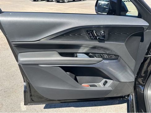 New 2026 Cadillac Lyriq V AWD/4WD image 7