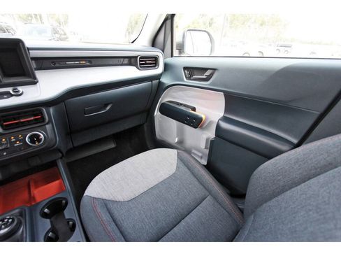 Used 2022 Ford Maverick XLT w/ XLT Luxury Package FWD image 12