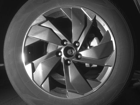 Used 2025 Nissan Rogue SV image 13