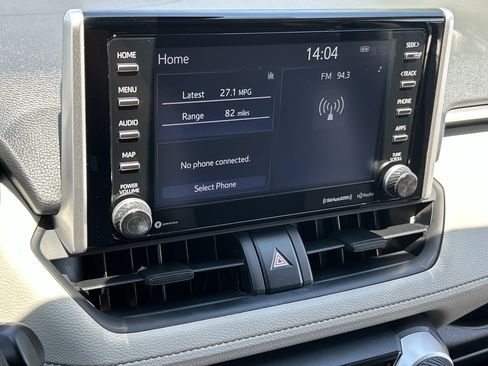Used 2019 Toyota RAV4 XLE w/ Convenience Package FWD image 21