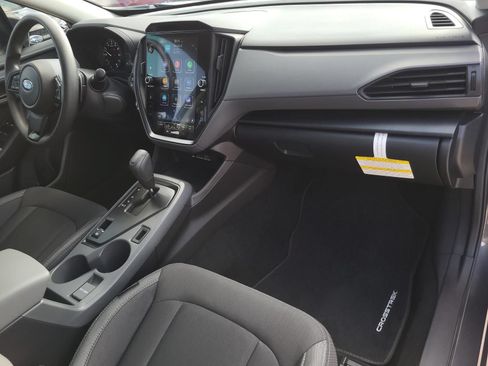 Used 2026 Subaru Crosstrek 2.5i Premium AWD/4WD image 8