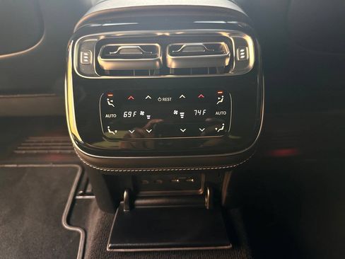 Used 2021 Mercedes-Benz S 580 4MATIC Sedan w/ Warmth & Comfort Package image 70