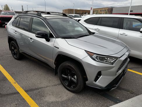 Used 2021 Toyota RAV4 XSE image 1