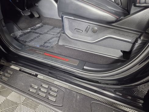 Used 2024 Ford F150 Raptor AWD/4WD image 12
