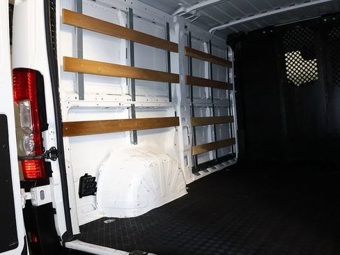 Used 2025 RAM ProMaster 2500 w/ U-Haul Equipment Group FWD image 25