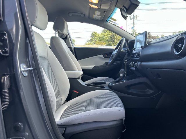Certified 2023 Hyundai Kona SE w/ Cargo Package AWD/4WD image 15