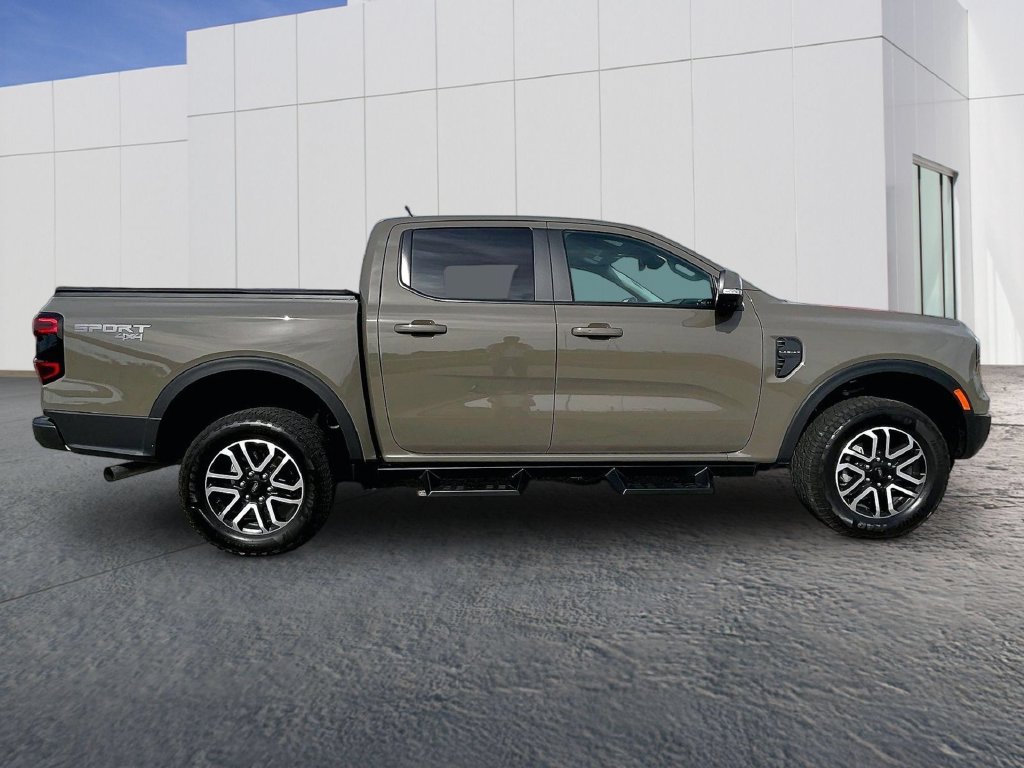 Used 2025 Ford Ranger Lariat w/ Convenience Package AWD/4WD image 8