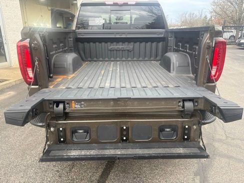 Certified 2024 GMC Sierra 1500 AT4 w/ Technology Package AWD/4WD image 19