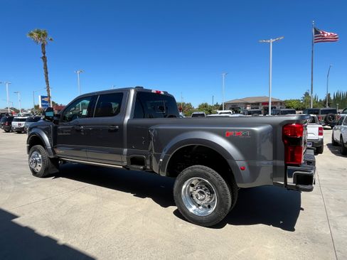 New 2026 Ford F450 Lariat w/ Lariat Ultimate Package AWD/4WD image 2