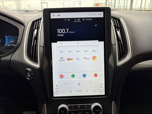 Used 2024 Ford Edge SEL image 20